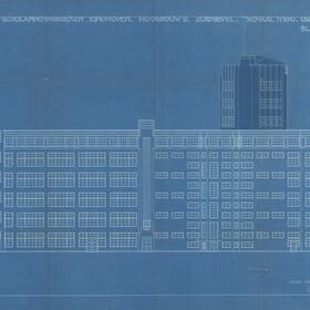 In 1892 richt Philips &amp; Co. de eerste gloeilampenfabriek op in Eindhoven. Dankzij hun hoogwaardige productie en commerci&euml;le effici&euml;ntie veroveren ze de wereldmarkt. De kleine werkplaats groeit uit tot een fabriekscomplex met de iconische zevenkantige witte toren, bekend als &lsquo;De lichttoren&rsquo;.
Collectie bouwvergunningen Eindhoven, 1896-1935, nummer archiefinventaris 10090, inventarisnummer 52